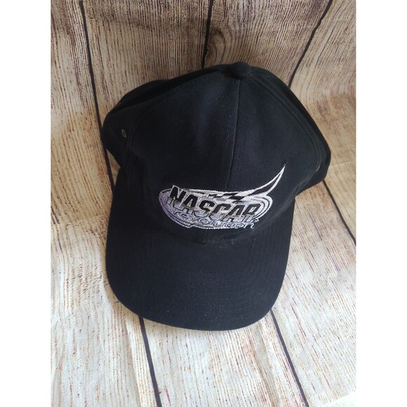 Vtg Nascar Revolution EA Sports Game hat 2000 PC Playstation - Picture 3 of 8